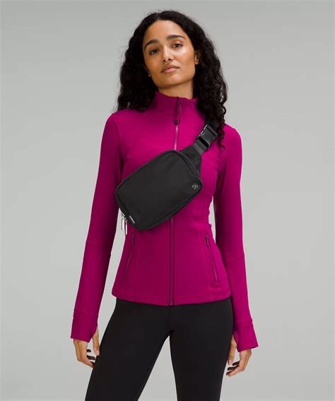 black friday lululemon everywhere belt bag